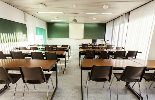 iStock_Denboma_empty_classroom