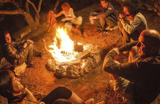 iStock_franckreporter_storytelling_campfire