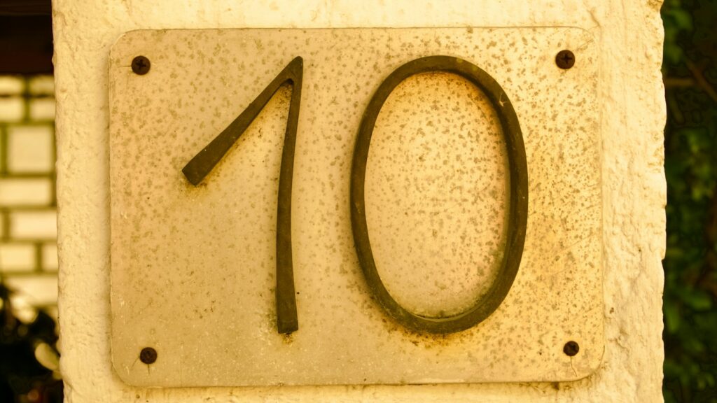 10 sign